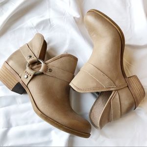 PRICES DROPPED! Lucky Brand Ankle Boots Size 6M